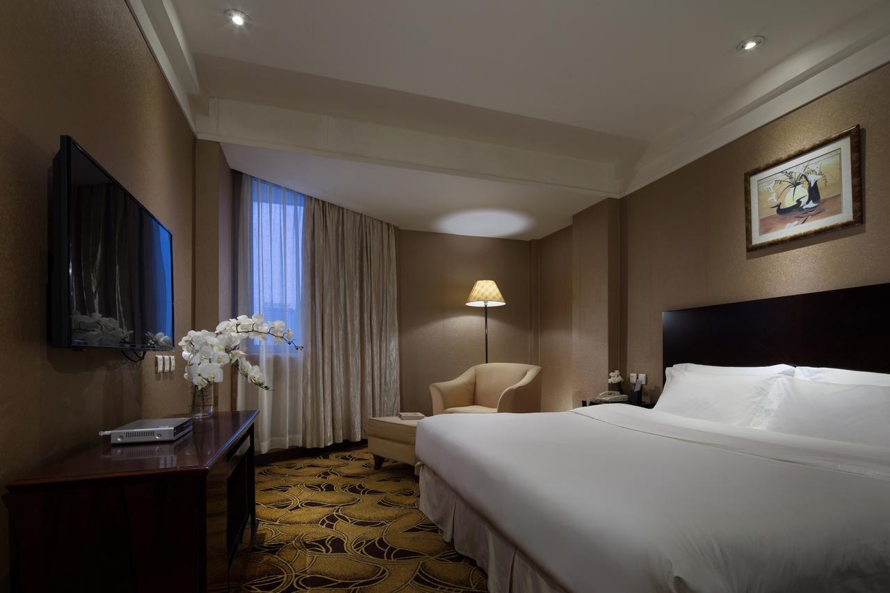 Wanxing Hotel Chao Yang Square Branch Nanning Bagian luar foto