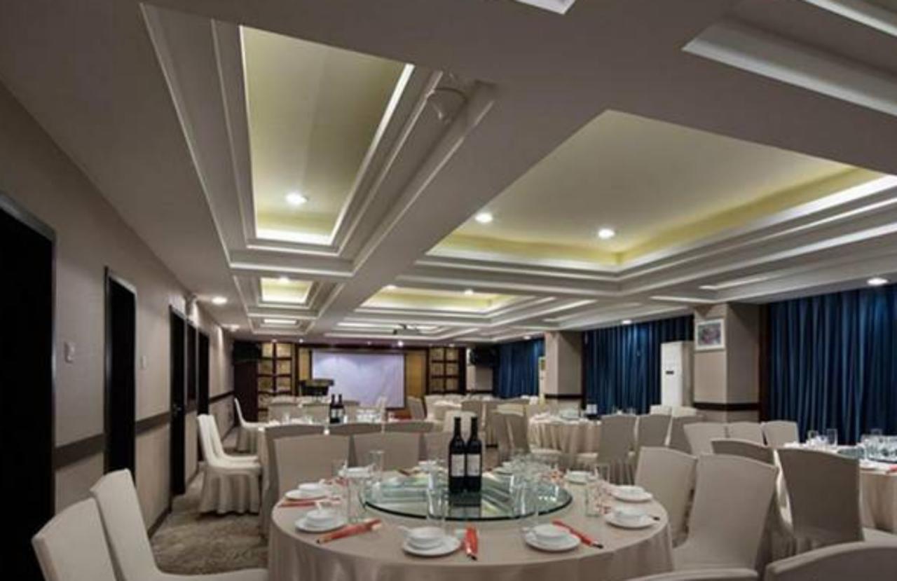 Wanxing Hotel Chao Yang Square Branch Nanning Bagian luar foto