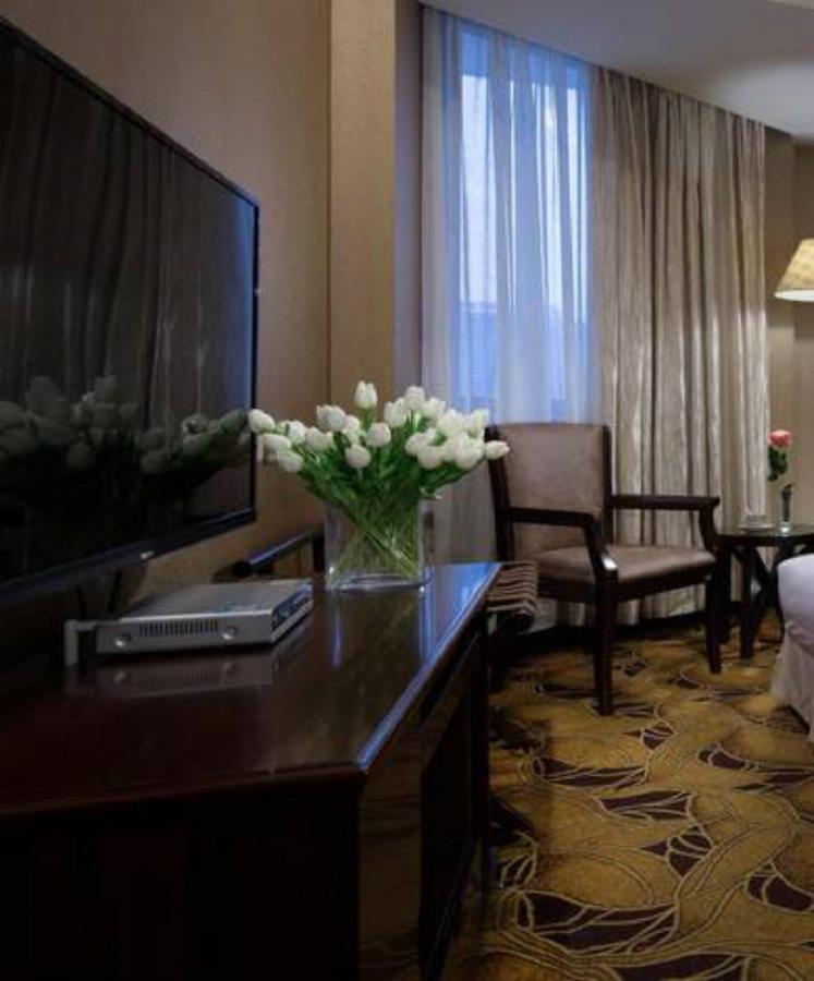 Wanxing Hotel Chao Yang Square Branch Nanning Bagian luar foto